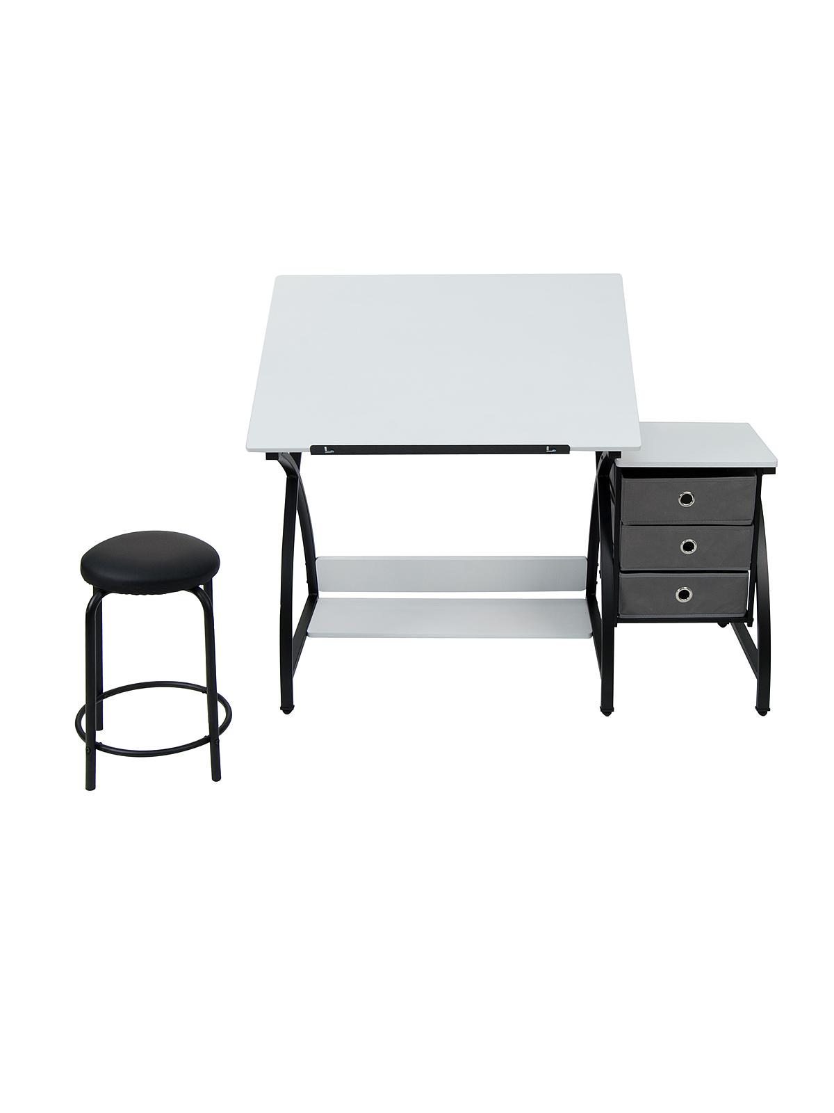 Comet Center black white