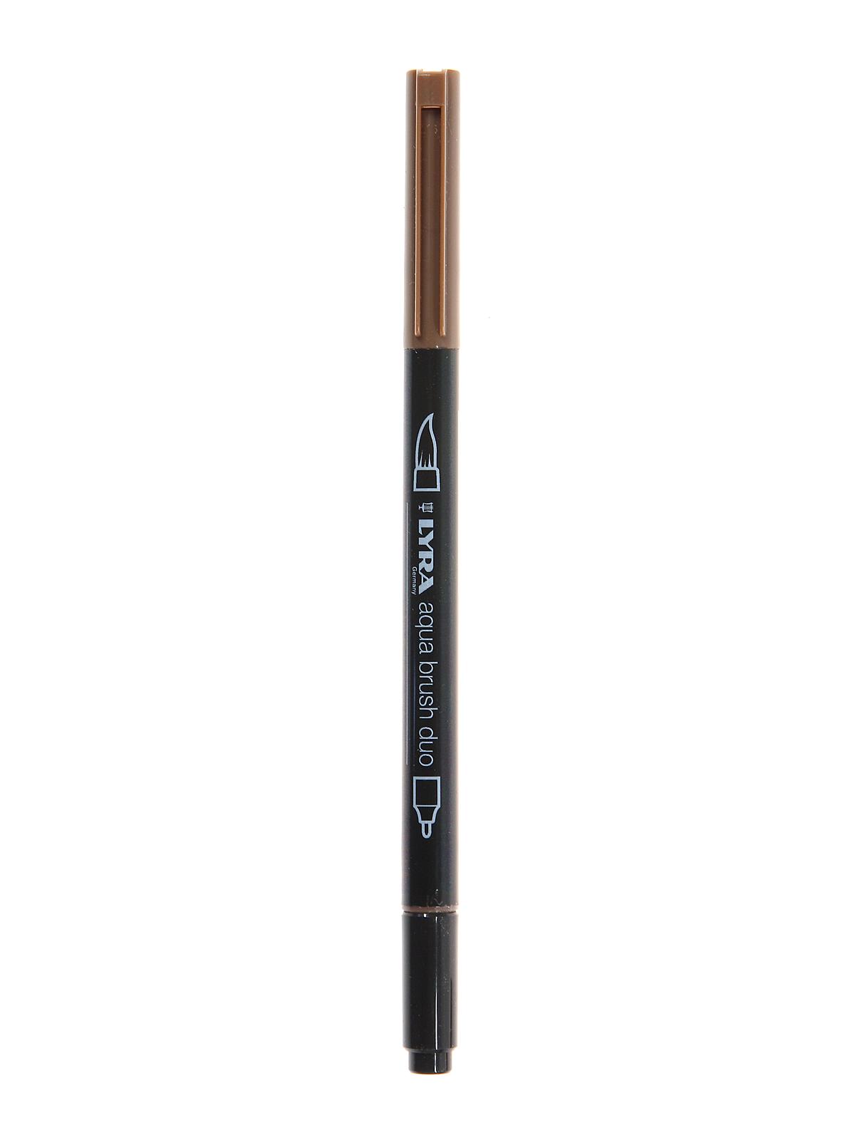 Aqua Brush Duo Markers van dyck brown