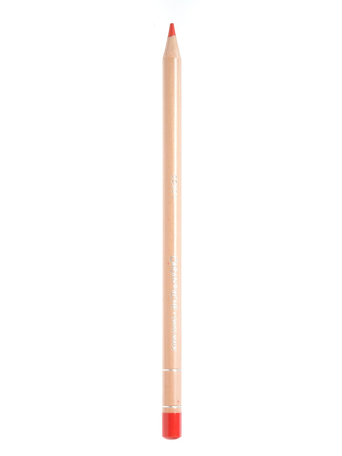 Professional Luminance Colored Pencils scarlet 070