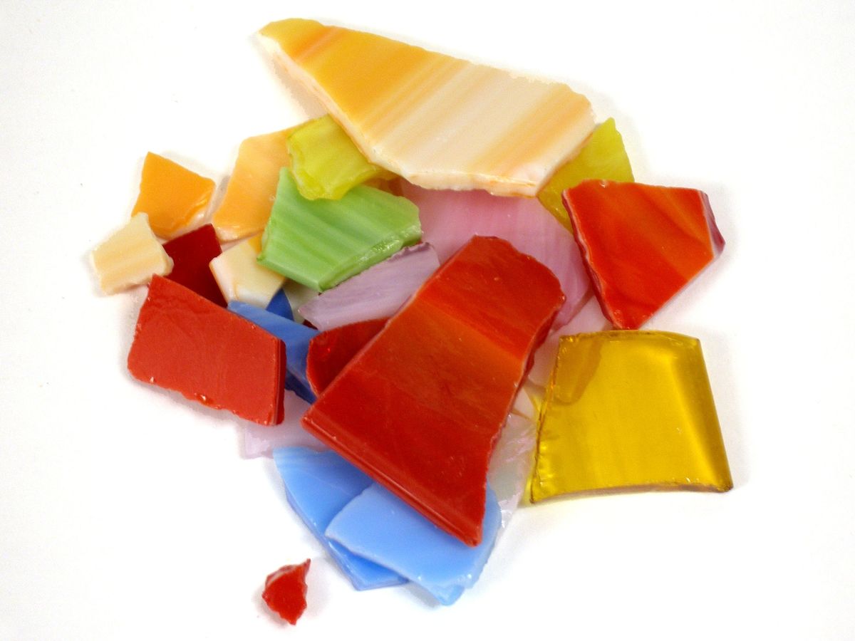 Tile and Mosaic Accessories bright stained glass pieces 20 oz.