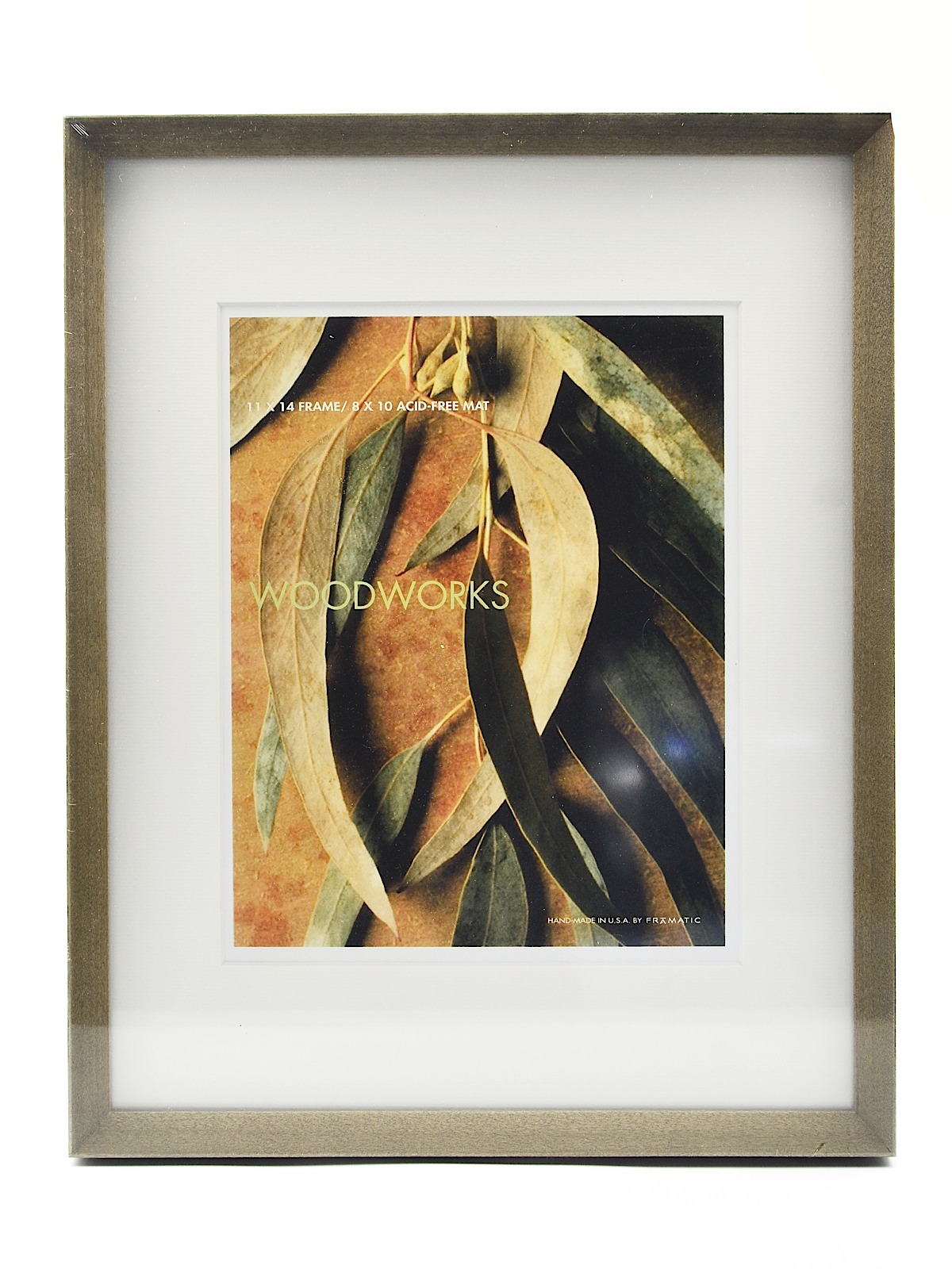 Woodworks frames 11 in. x 14 in. 8 in. x 10 in. opening old barn grey